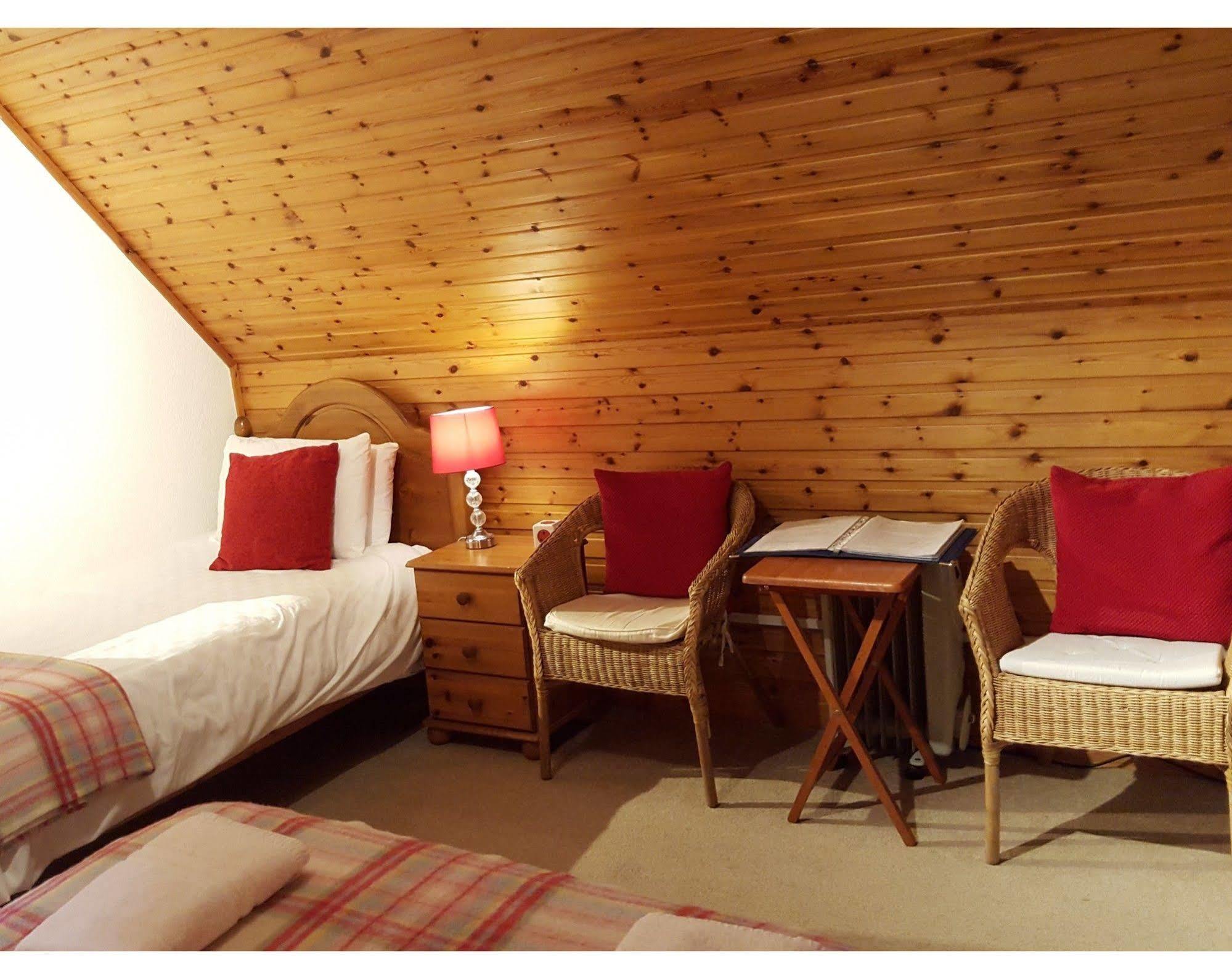 Carn Mhor Bed And Breakfast Aviemore Ngoại thất bức ảnh