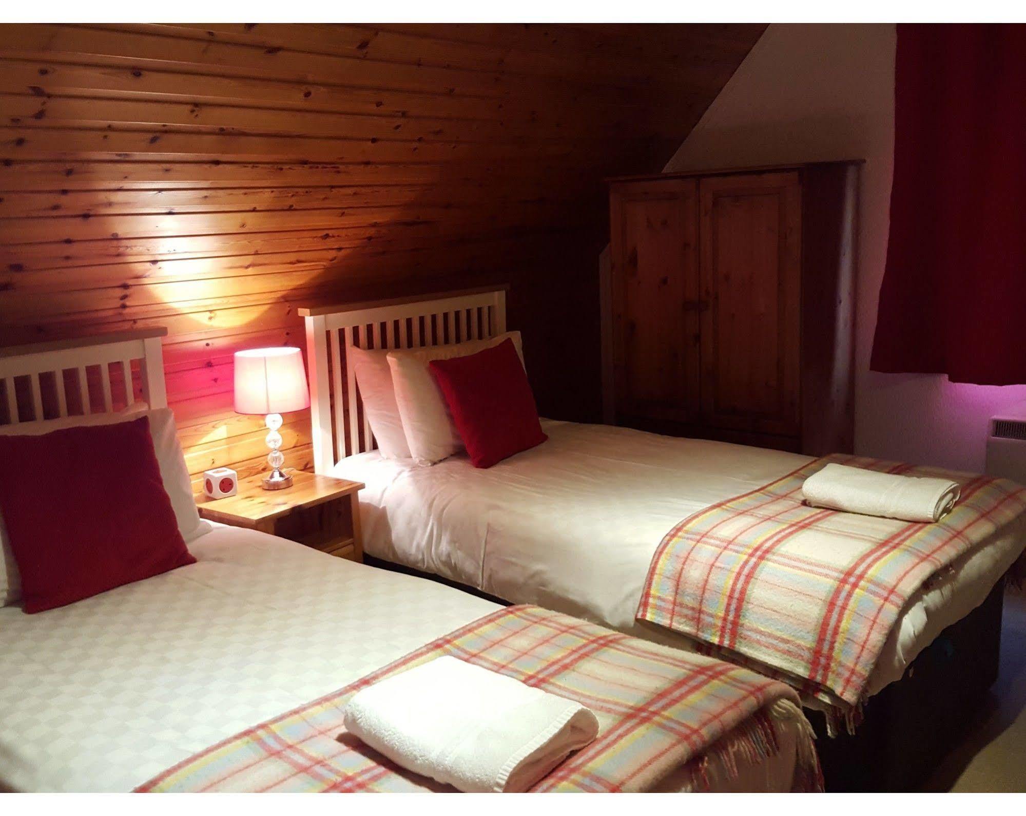 Carn Mhor Bed And Breakfast Aviemore Ngoại thất bức ảnh