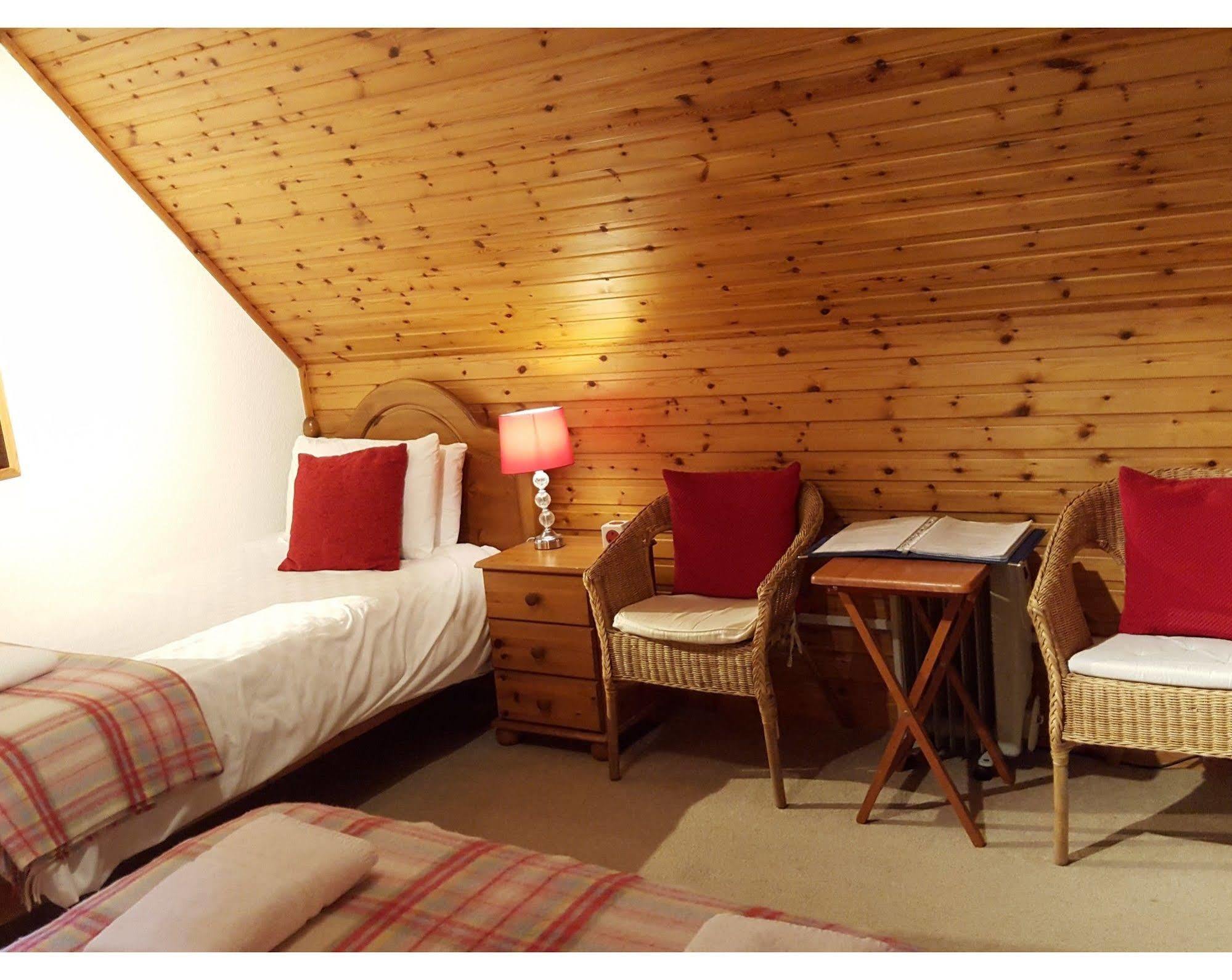 Carn Mhor Bed And Breakfast Aviemore Ngoại thất bức ảnh