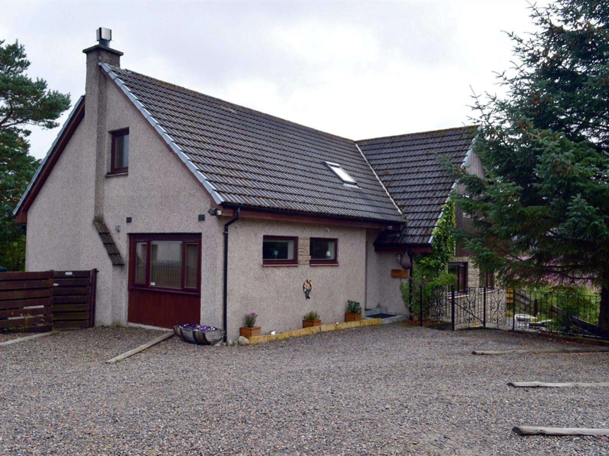Carn Mhor Bed And Breakfast Aviemore Ngoại thất bức ảnh